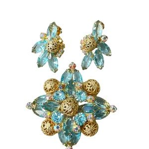 Juliana Aqua Blue & AB Rhinestones Gold Filagree Ball Brooch Earring Set Vintage